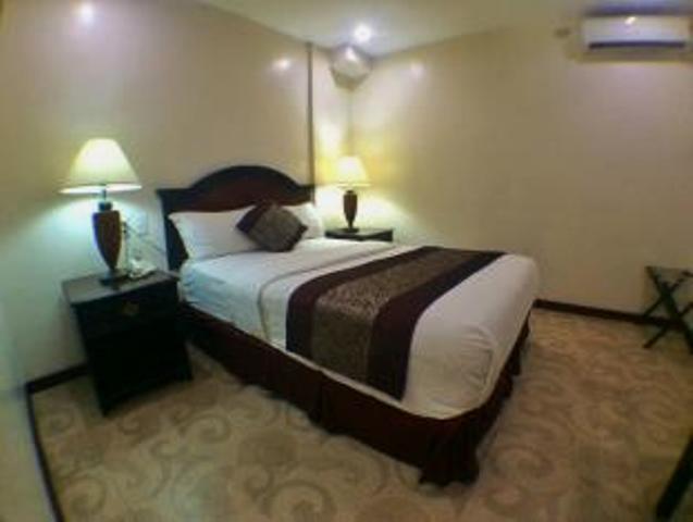 Cindy Kelly Hotel Olongapo Exterior photo